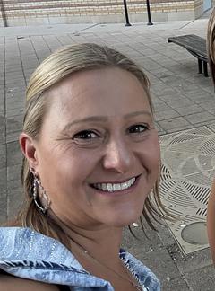 Ms Debbie
